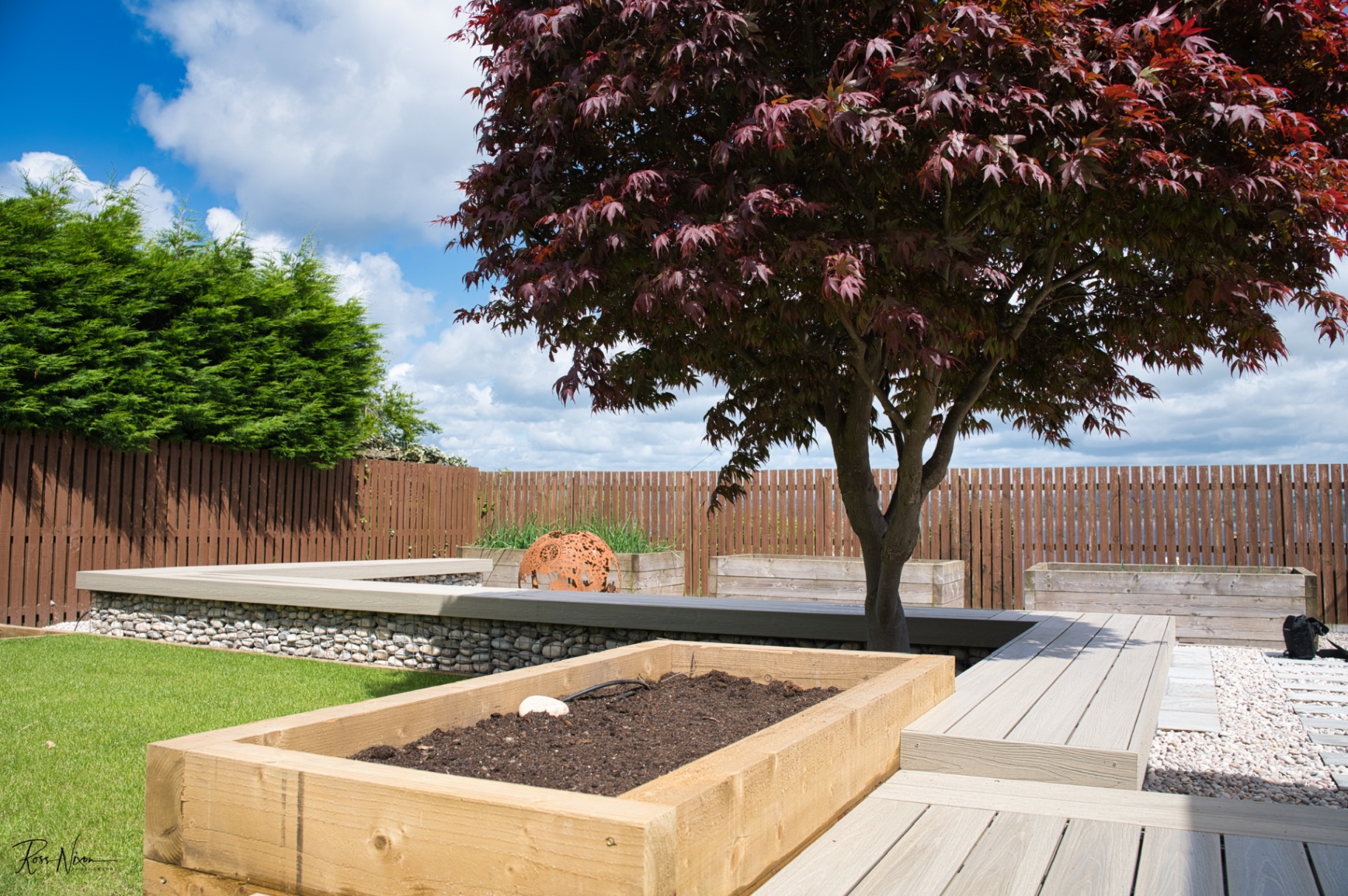 Composite Decking & Raised Beds Dunfermline - Professional landscaping in Dunfermline