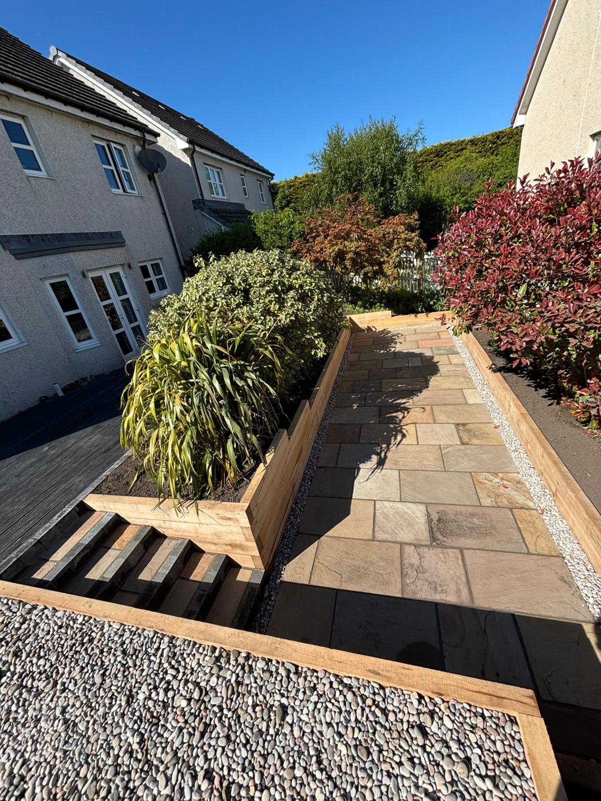 Oak Sleeper Structures — South Queensferry EH30 Oak sleeper structures and steps in a sloped South Queensferry EH30 garden